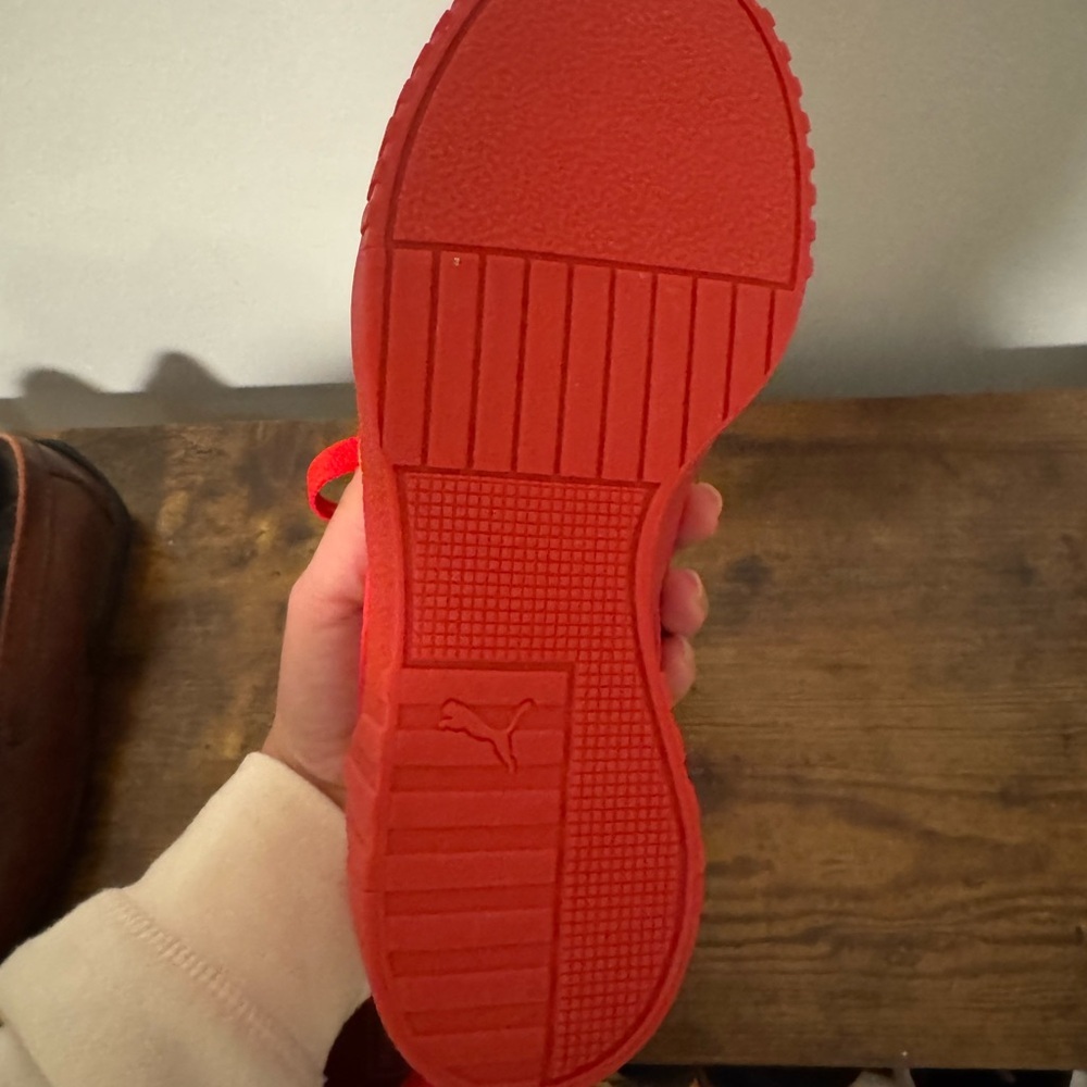 ❤️‍🔥❤️‍🔥 Cali Trainers Puma Fiery Red Sneakers with Yellow Highlights Size 8.5 - Picture 6 of 8